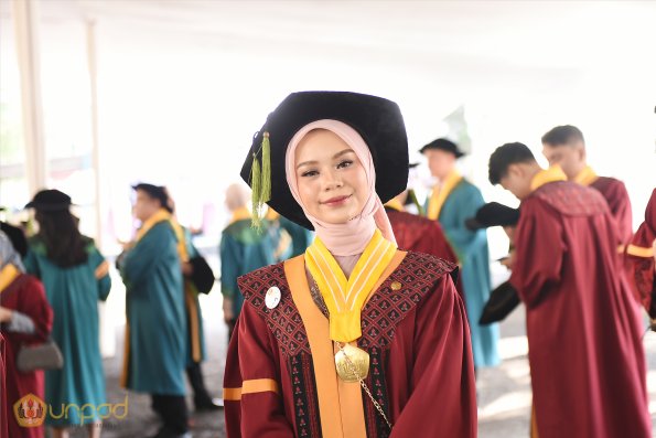 WISUDA UNPAD GEL IV TA 2024-2025 (35)