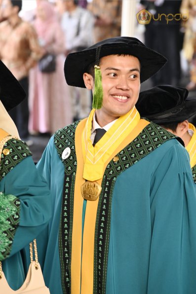 WISUDA UNPAD GEL IV TA 2024-2025 (4)