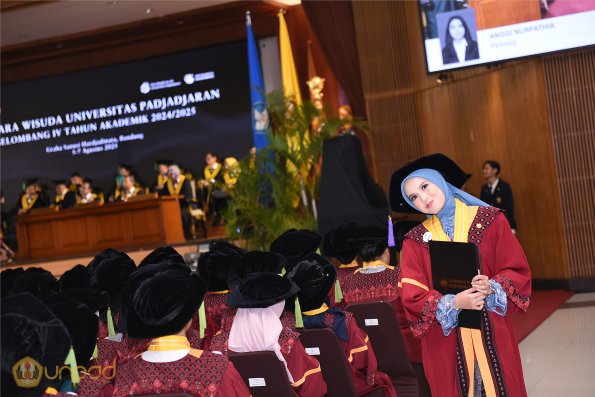 WISUDA UNPAD GEL IV TA 2024-2025 (46)