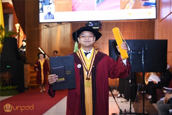 WISUDA UNPAD GEL IV TA 2024-2025 (51)