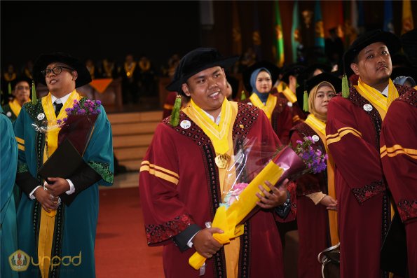 WISUDA UNPAD GEL IV TA 2024-2025 (54)