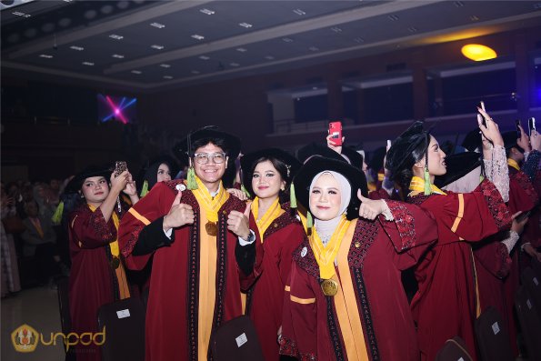 WISUDA UNPAD GEL IV TA 2024-2025 (58)
