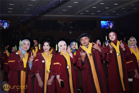 WISUDA UNPAD GEL IV TA 2024-2025 (60)