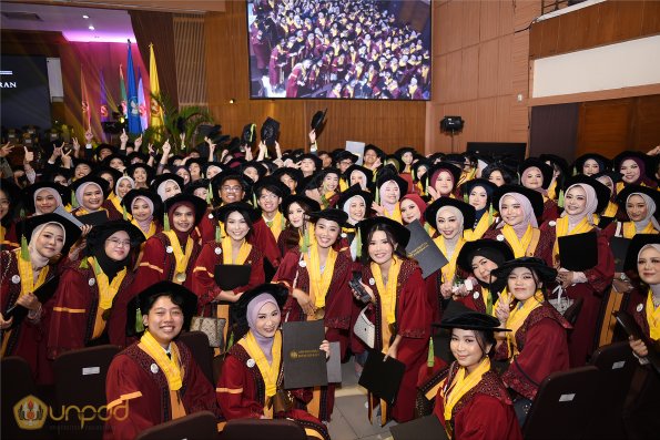 WISUDA UNPAD GEL IV TA 2024-2025 (62)