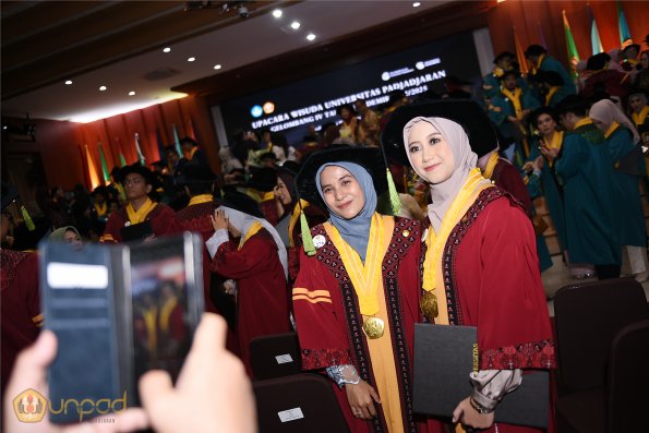WISUDA UNPAD GEL IV TA 2024-2025 (73)