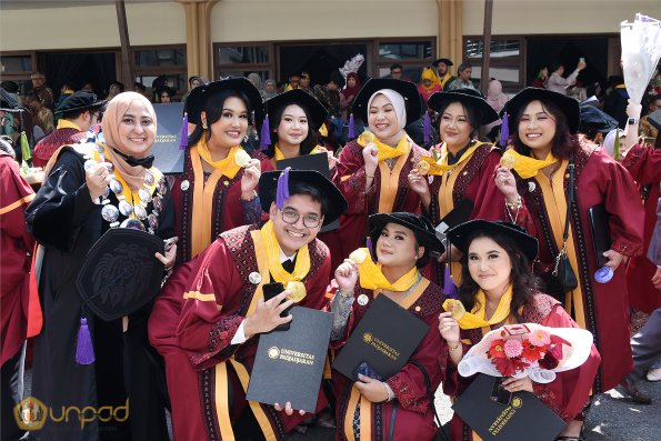 WISUDA UNPAD GEL IV TA 2024-2025 (93)