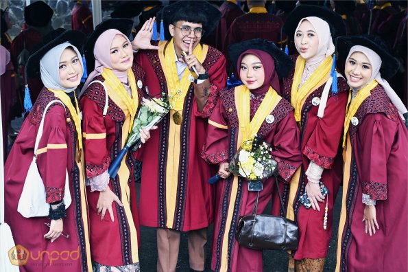 WISUDA UNPAD GEL IV TA 2024-2025 (37)