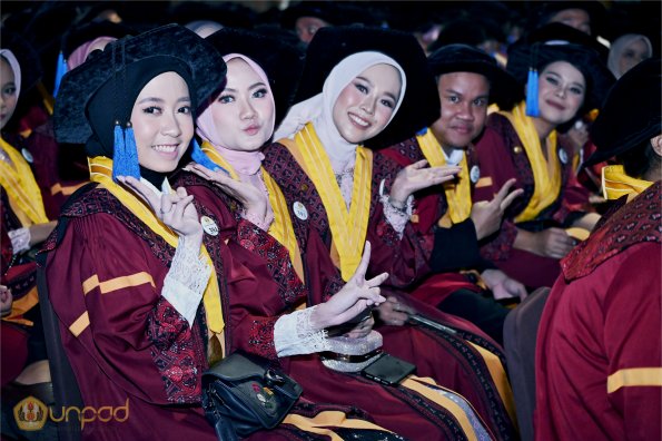 WISUDA UNPAD GEL IV TA 2024-2025 (48)