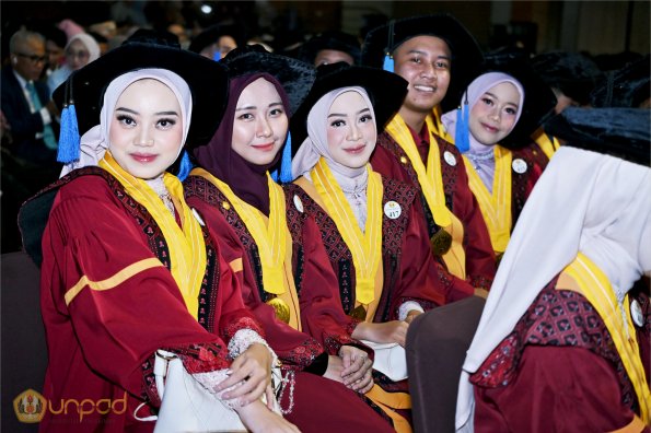 WISUDA UNPAD GEL IV TA 2024-2025 (49)