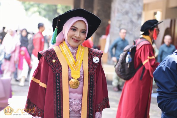 WISUDA UNPAD GEL III TA 2024-2025 (1)