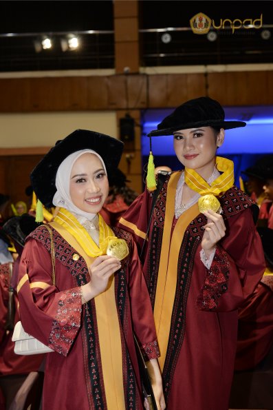 WISUDA UNPAD GEL III TA 2024-2025 (120)