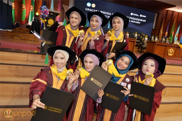 WISUDA UNPAD GEL III TA 2024-2025 (124)