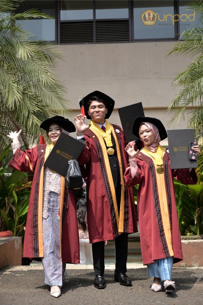 WISUDA UNPAD GEL III TA 2024-2025 (125)