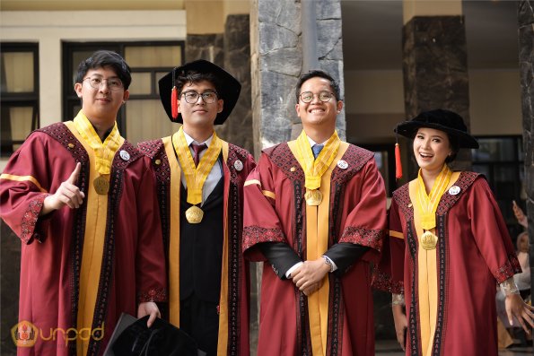 WISUDA UNPAD GEL III TA 2024-2025 (127)