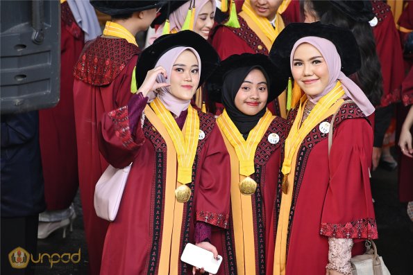 WISUDA UNPAD GEL III TA 2024-2025 (15)