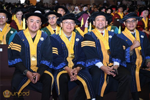 WISUDA UNPAD GEL III TA 2024-2025 (17)
