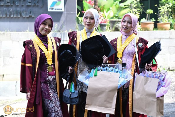 WISUDA UNPAD GEL III TA 2024-2025 (35)