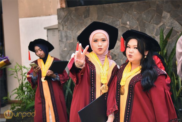 WISUDA UNPAD GEL III TA 2024-2025 (4)