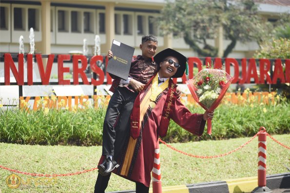WISUDA UNPAD GEL III TA 2024-2025 (42)