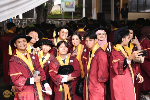 WISUDA UNPAD GEL III TA 2024-2025 (54)