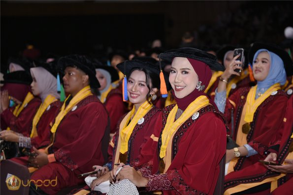 WISUDA UNPAD GEL III TA 2024-2025 (59)