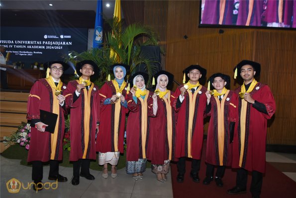 WISUDA UNPAD GEL III TA 2024-2025 (64)