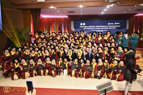 WISUDA UNPAD GEL III TA 2024-2025 (79)