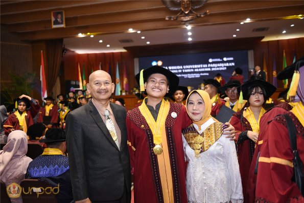 WISUDA UNPAD GEL III TA 2024-2025 (93)