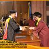 WISUDA UNPAD GEL IV TA 2024-2025 FAKULTAS KEDOKTERAN GIGI OLEH DEKAN(071)