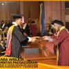 WISUDA UNPAD GEL IV TA 2024-2025 FAKULTAS KEDOKTERAN GIGI OLEH DEKAN(104)