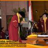 WISUDA UNPAD GEL III TA 2024-2025 FAKULTAS EKONOMI DAN BISNIS OLEH REKTOR(123)
