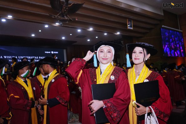 WISUDA UNPAD GEL IV TA. 2025-2026 (100)