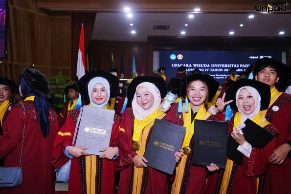 WISUDA UNPAD GEL IV TA. 2025-2026 (96)