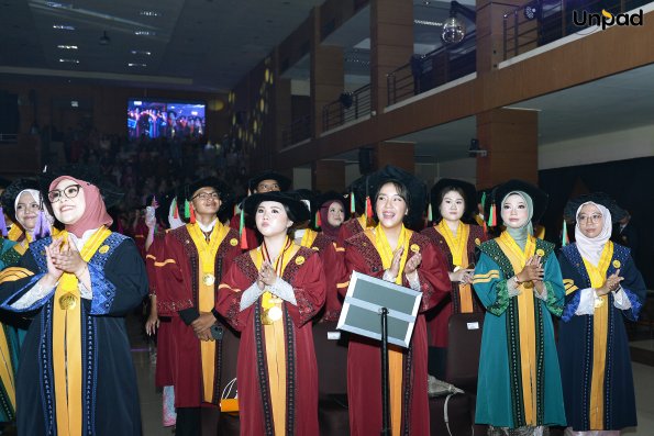 WISUDA UNPAD GEL IV TA. 2025-2026 (12)