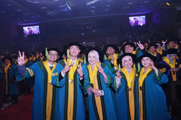 WISUDA UNPAD GEL IV TA. 2025-2026 (75)