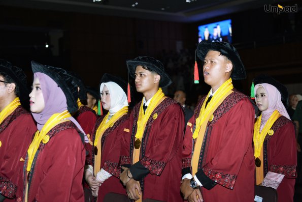 WISUDA UNPAD GEL IV TA. 2025-2026 (9)