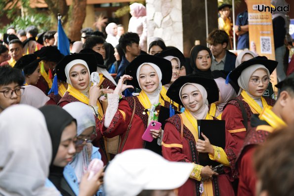 WISUDA UNPAD GEL IV TA. 2025-2026 (5)