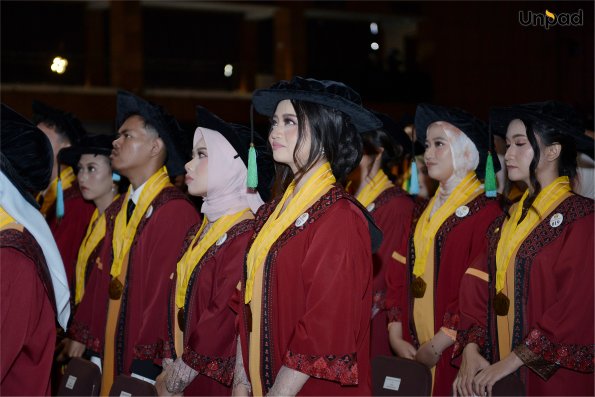 WISUDA UNPAD GEL IV TA. 2025-2026 (2)