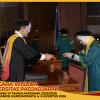 WISUDA UNPAD GEL IV TA. 2025-2026 FAKULTAS KEDOKTERAN GIGI OLEH DEKAN (15)