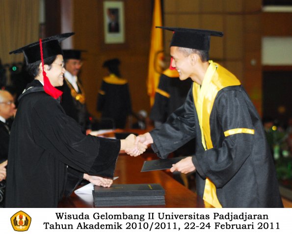 wisuda-fakultas-hukum-s1-dan-s2_117