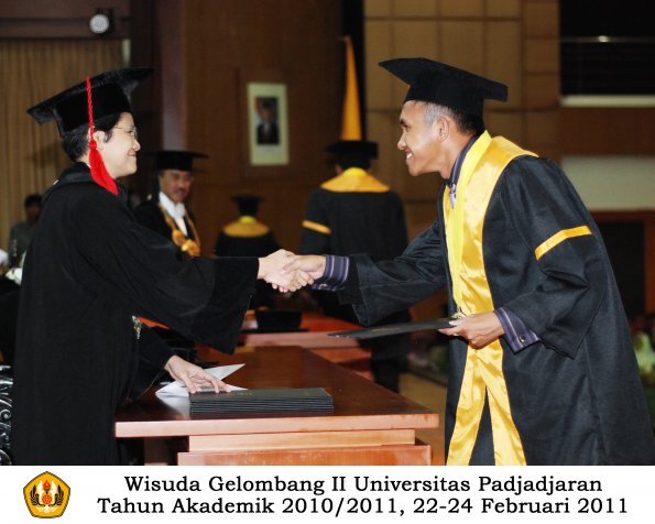 wisuda-fakultas-hukum-s1-dan-s2_126