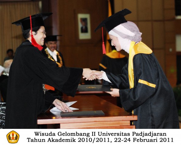 wisuda-fakultas-hukum-s1-dan-s2_130