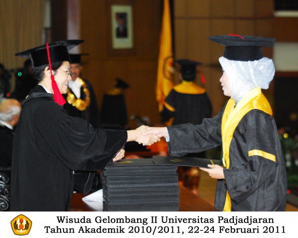 wisuda-fakultas-hukum-s1-dan-s2_139