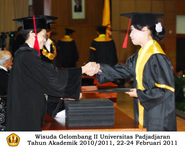 wisuda-fakultas-hukum-s1-dan-s2_152