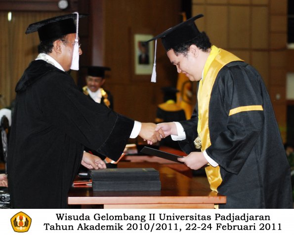 wisuda-fkg-sp-profesi-s1-oleh-dekan_051-copy