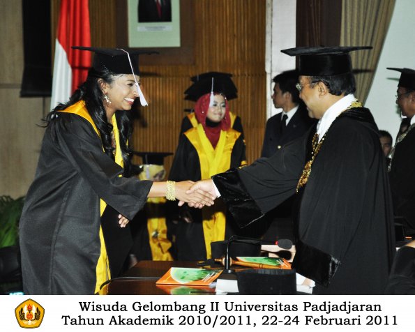 wisuda-fkg-sp-profesi-s1-oleh-rektor_0043-copy