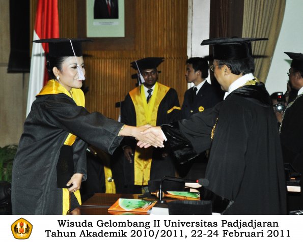 wisuda-fkg-sp-profesi-s1-oleh-rektor_0056-copy