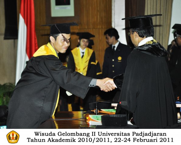 wisuda-fapet-s1-oleh-rektor-021