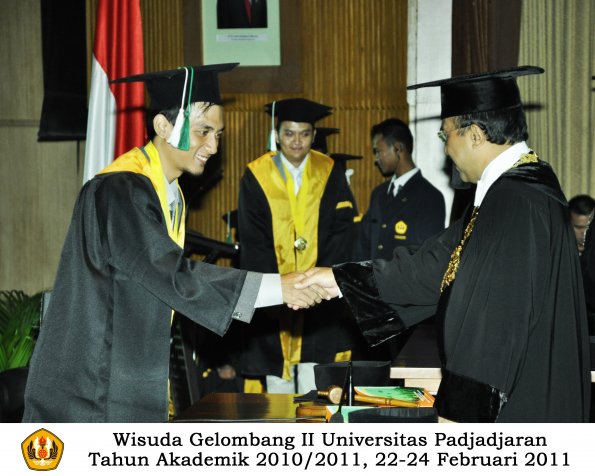 wisuda-faperta-s2-s1-amp-d3-oleh-rektor-080