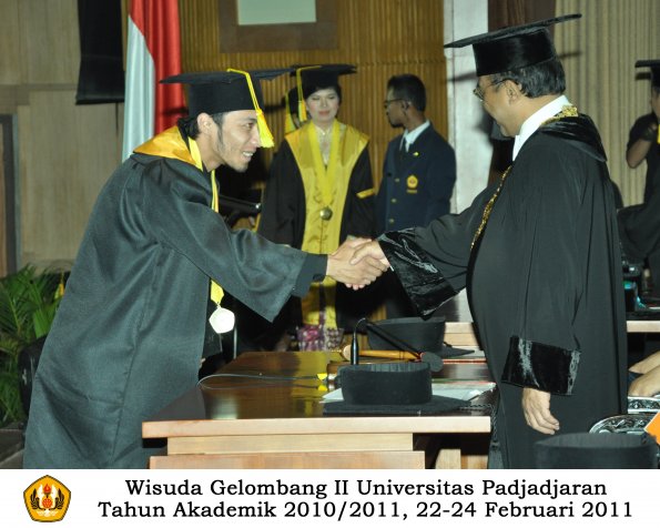 wisuda-fikom-s1-oleh-rektor-169